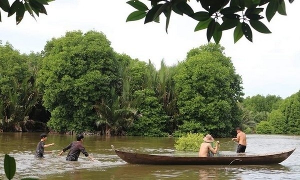 “Tôm sạch” lên ngôi